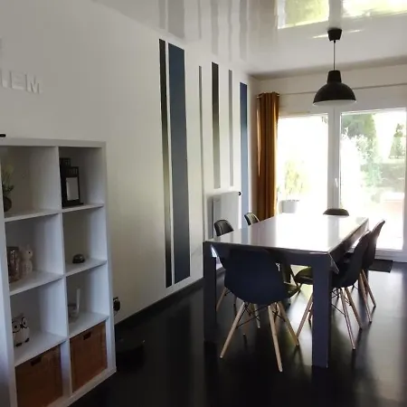 Les Aubepines Nyaraló *